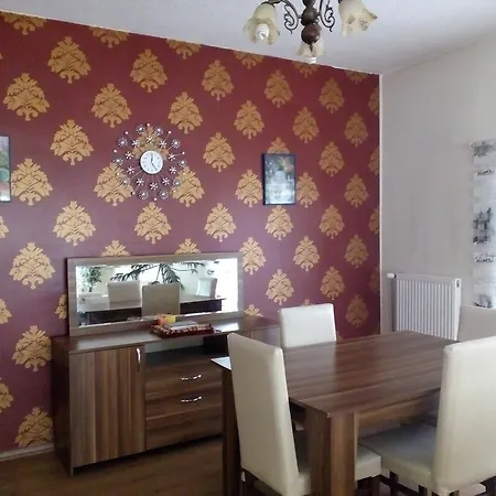 Apartment Bordo *